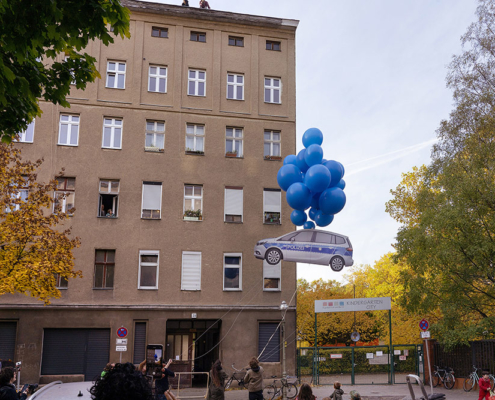 Henrik Jacob Blue Balloon